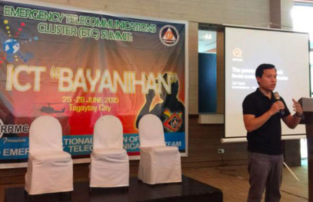 Rapper's Zak Yukon presents Project Agos to the various groups represented in the ICT Bayanihan Summit.